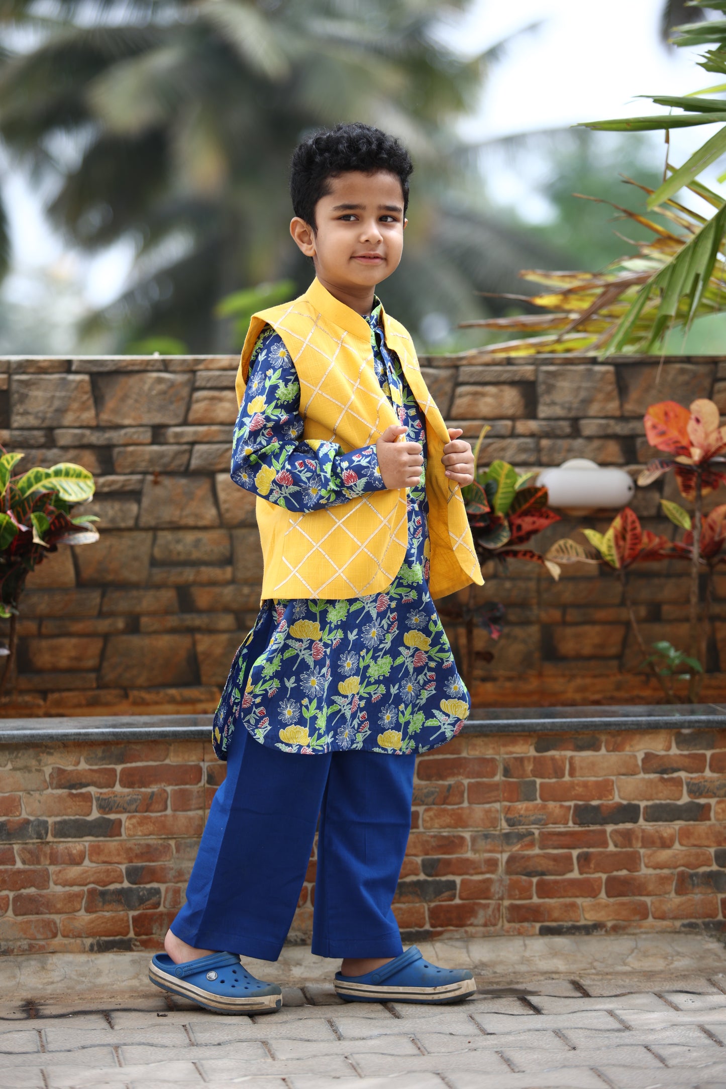 BOYS BLUE FLORAL KURTA PAJAMA SET WITH NEHRU JACKET