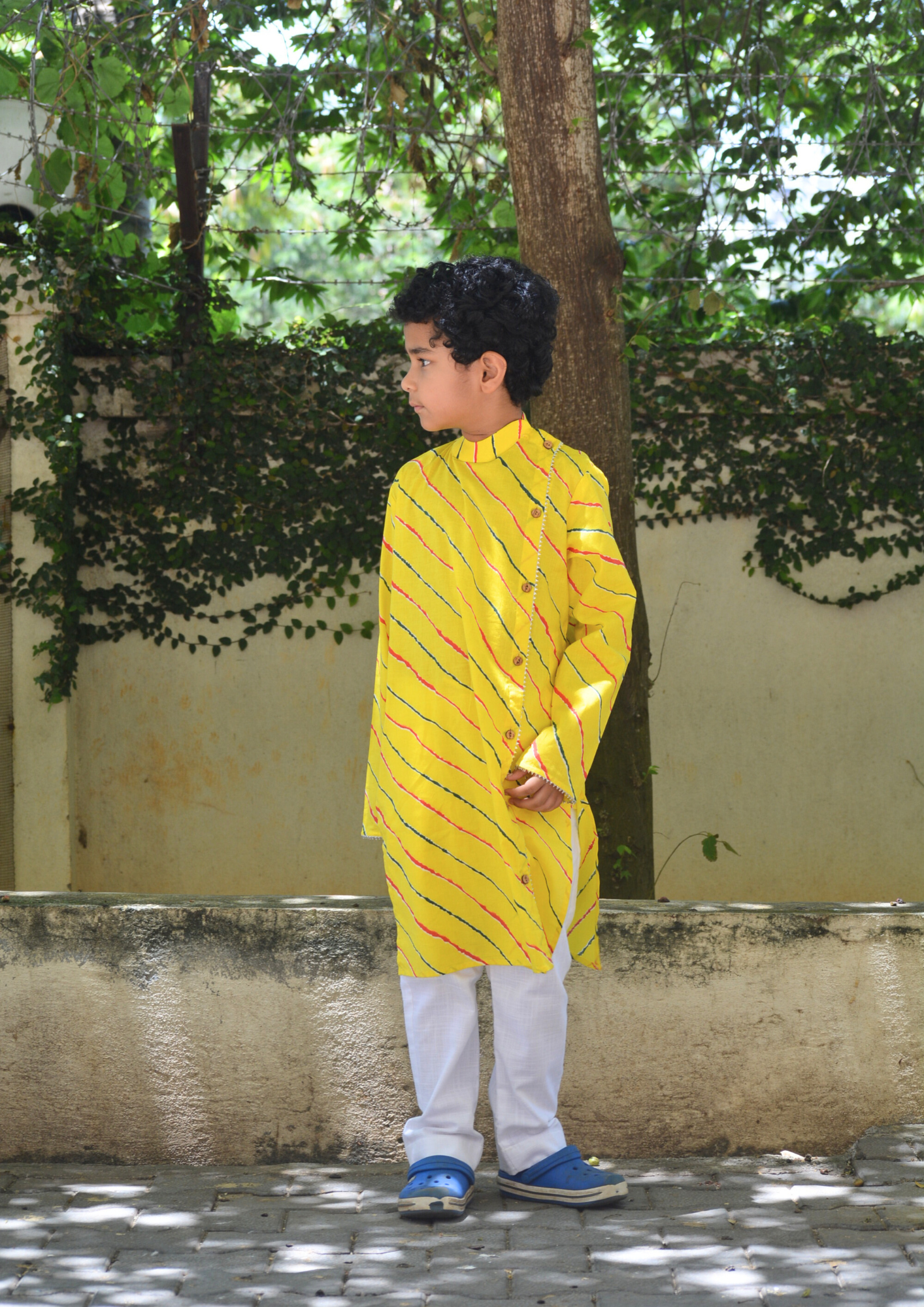 Yellow Leheriya Printed Cotton Kurta With White Pants - Set of 2
