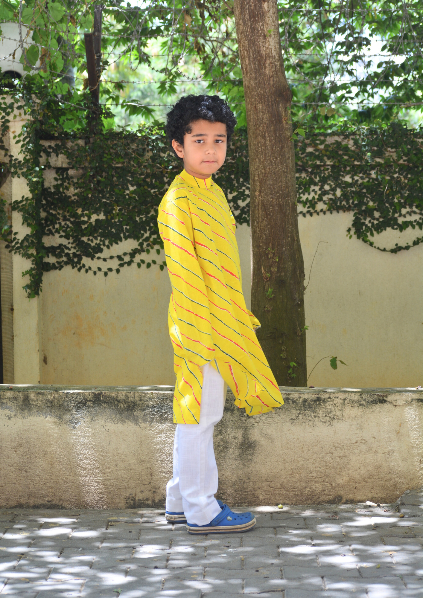 Yellow Leheriya Printed Cotton Kurta With White Pants - Set of 2