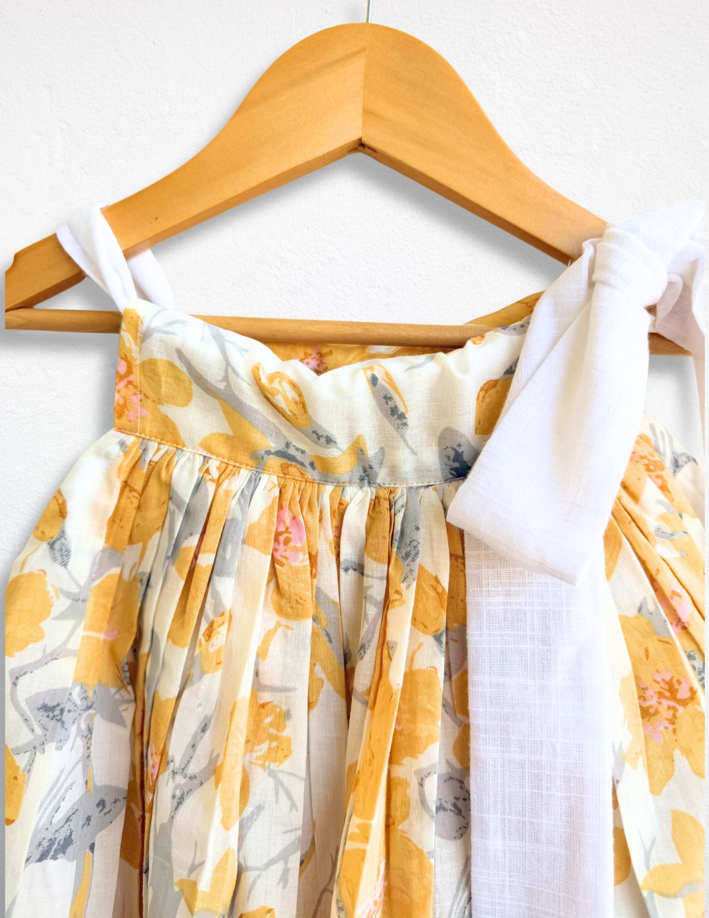 Girls White and Yellow Knee Length Bow Dress