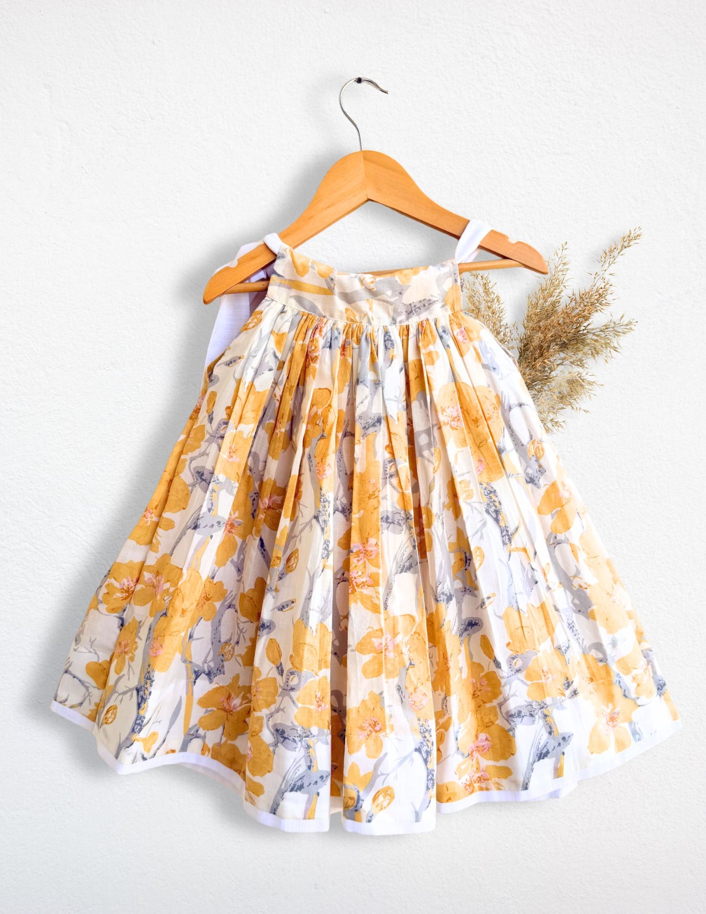 Girls White and Yellow Knee Length Bow Dress