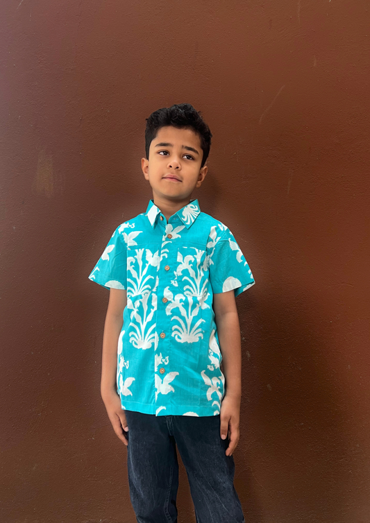 Boys Turquoise Printed Double Pocket Shirt