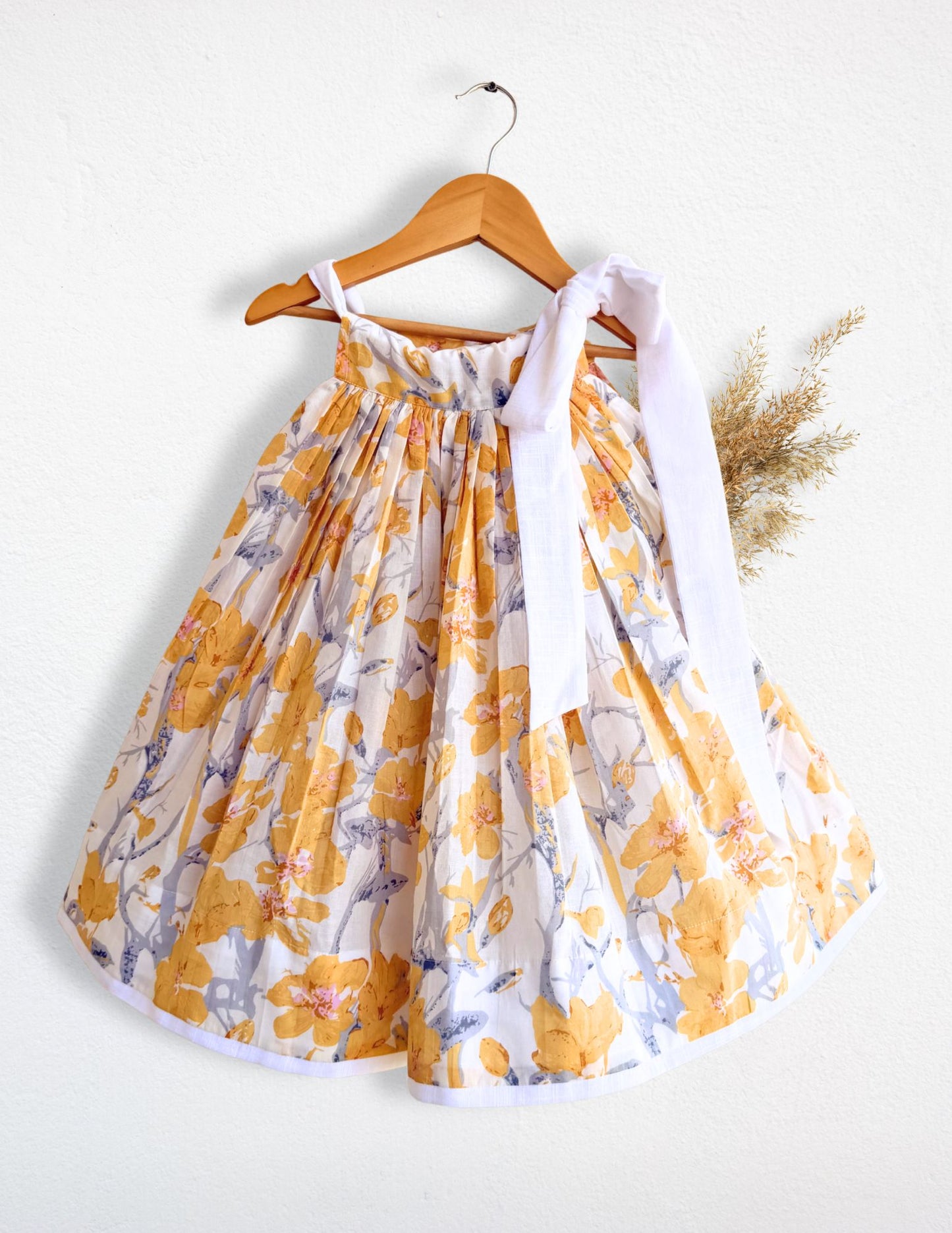 Girls White and Yellow Knee Length Bow Dress